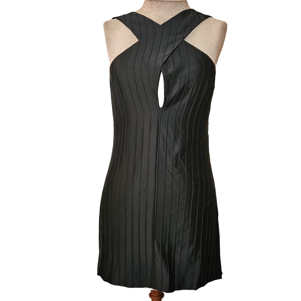 Black Keyhole Sleeveless Blouse Size Small